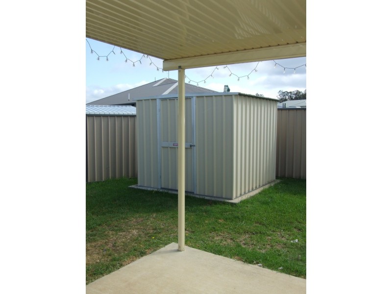 Unit 1/4 Jane Street, Crows Nest QLD 4355
