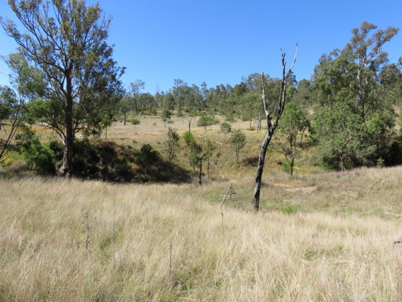 000 Brothers Road, Crows Nest QLD 4355