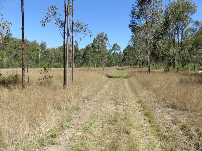 000 Brothers Road, Crows Nest QLD 4355