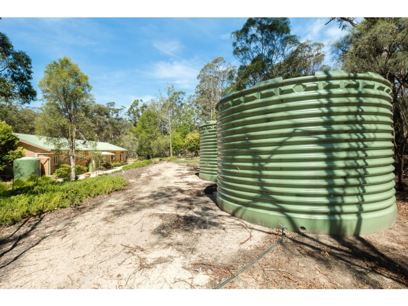 12 Pinnell Road, Crows Nest QLD 4355