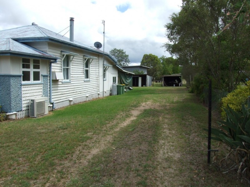 52 Charles Street, Crows Nest QLD 4355
