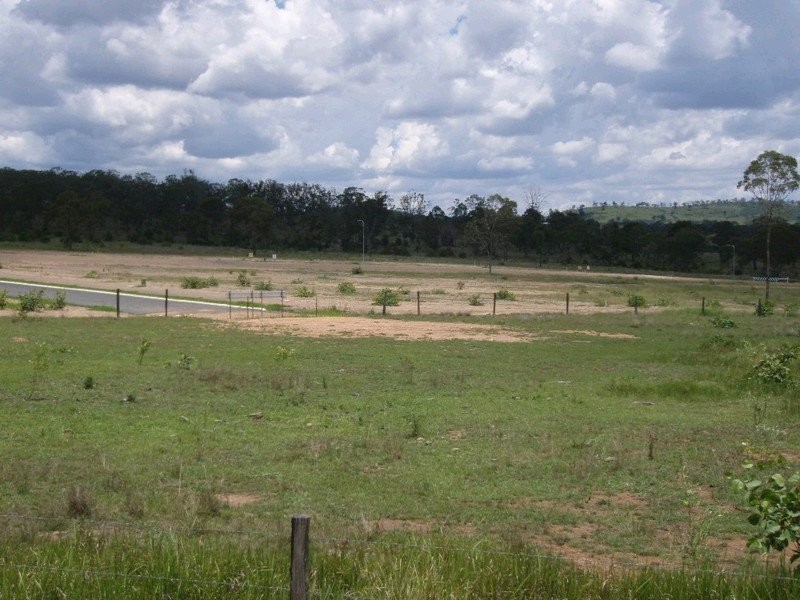 L706/  707,716 Parkland Estate, Crows Nest QLD 4355