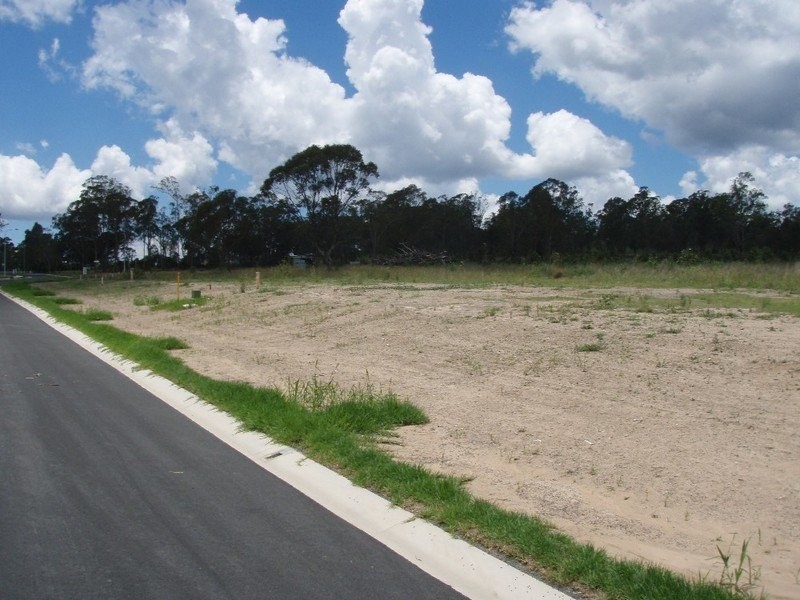 000 Parkland Estate, Crows Nest QLD 4355