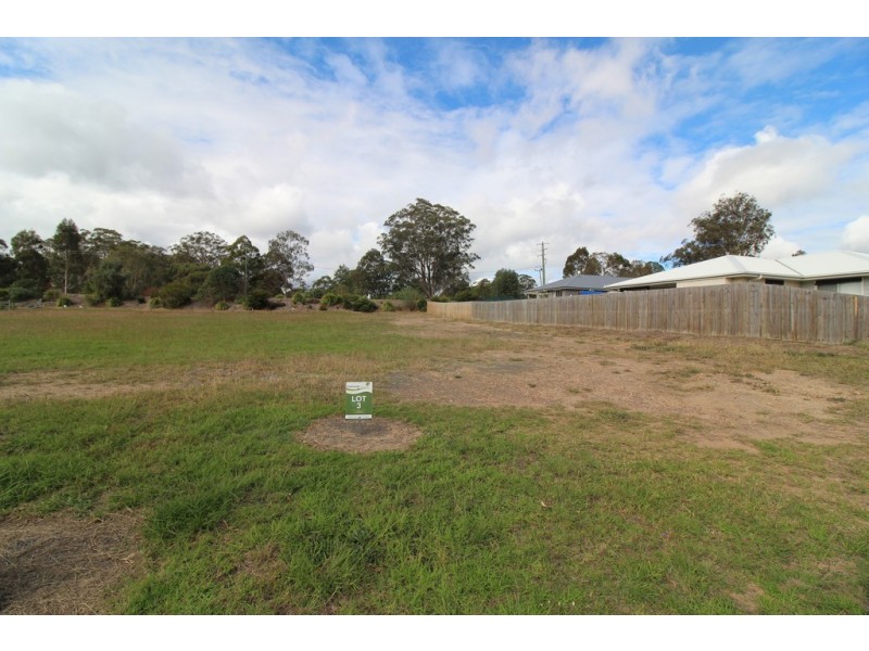 74 Naomi Drive, Crows Nest QLD 4355