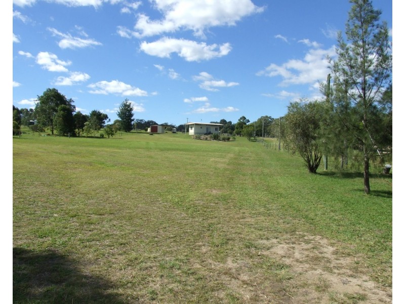 14 Devoncourt Road, Crows Nest QLD 4355