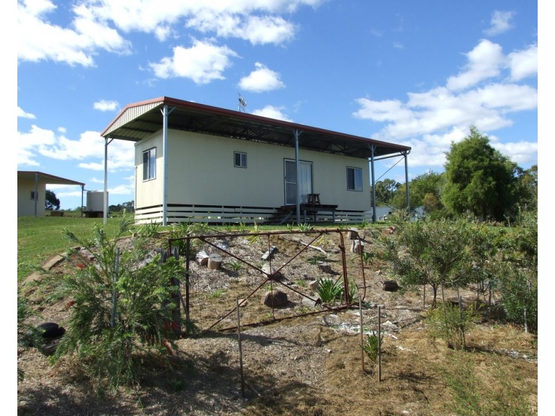 14 Devoncourt Road, Crows Nest QLD 4355