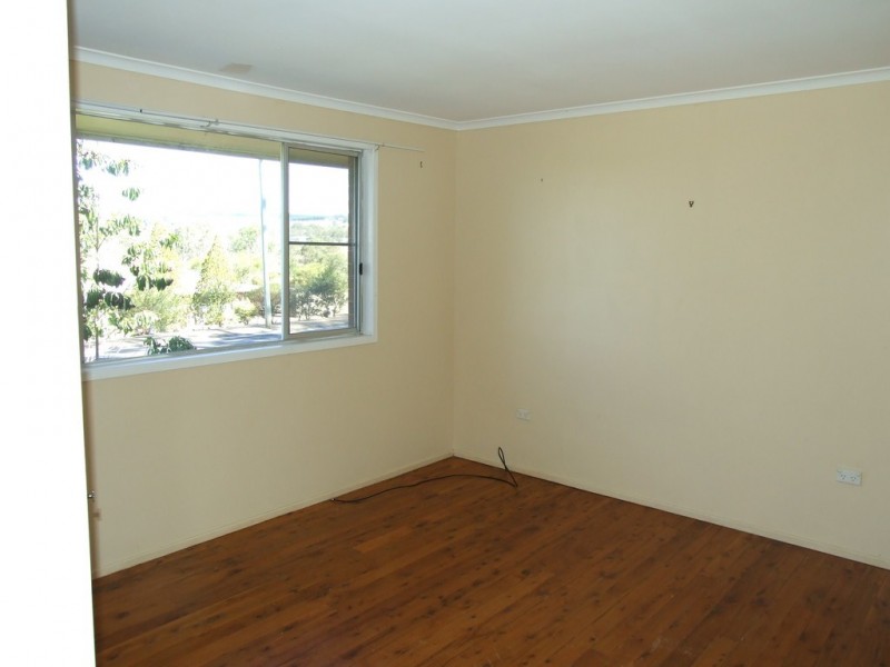 32 Railway Terrace, Crows Nest QLD 4355