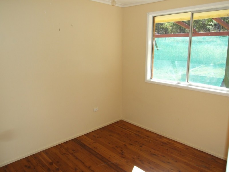 32 Railway Terrace, Crows Nest QLD 4355