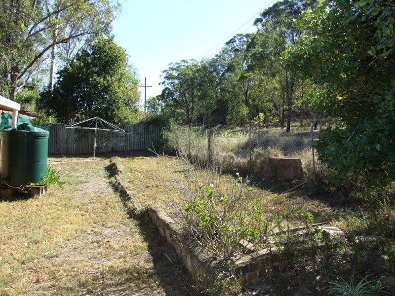 32 Railway Terrace, Crows Nest QLD 4355