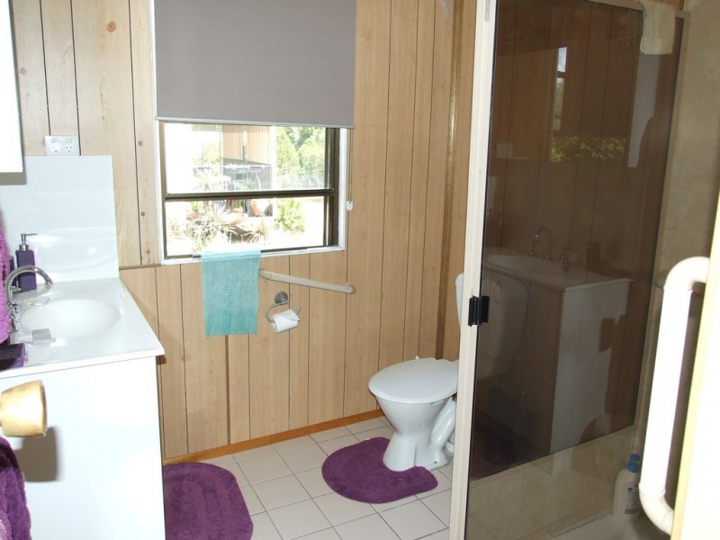 12 Littleton Street, Crows Nest QLD 4355