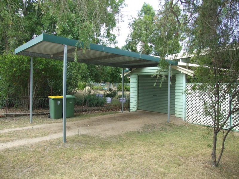 12 Littleton Street, Crows Nest QLD 4355