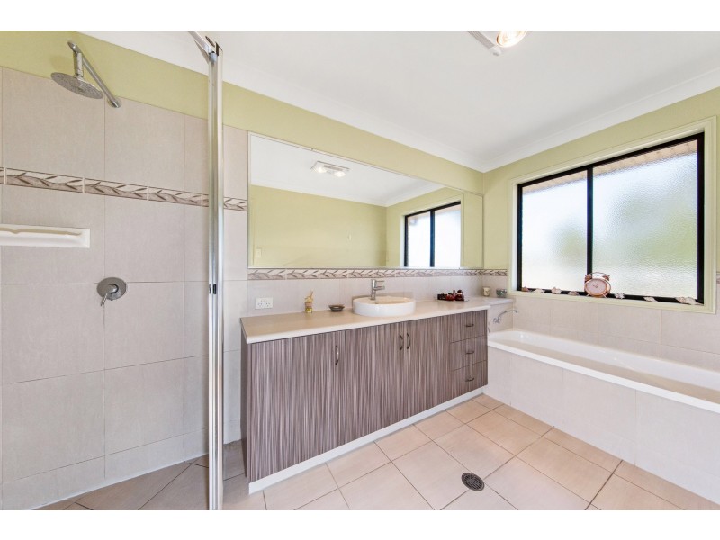 763 Pechey Maclagan Road, Groomsville QLD 4352