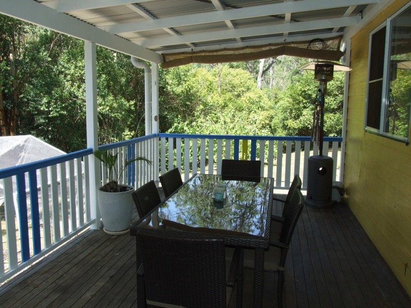 30 McErlean Road, Ravensbourne QLD 4352