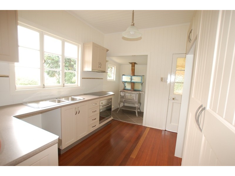 2973 Esk Hampton Road, Ravensbourne QLD 4352