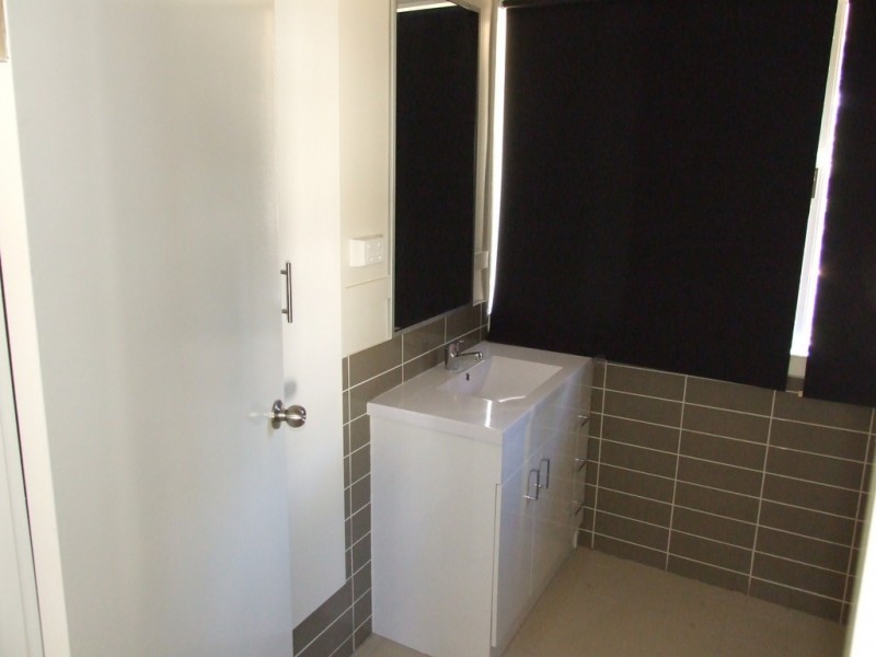 24 James Street, Crows Nest QLD 4355