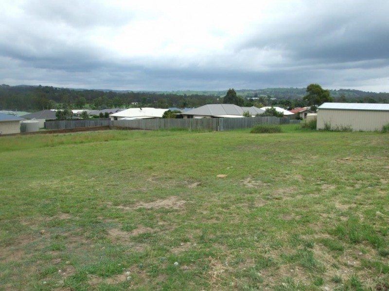 20 Naomi Drive, Crows Nest QLD 4355