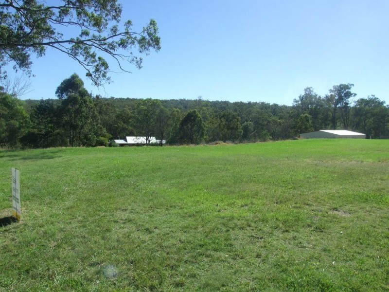 48 Dale Street, Crows Nest QLD 4355