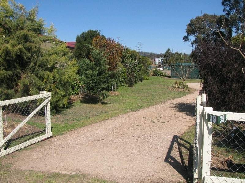 39 Charles Street, Crows Nest QLD 4355