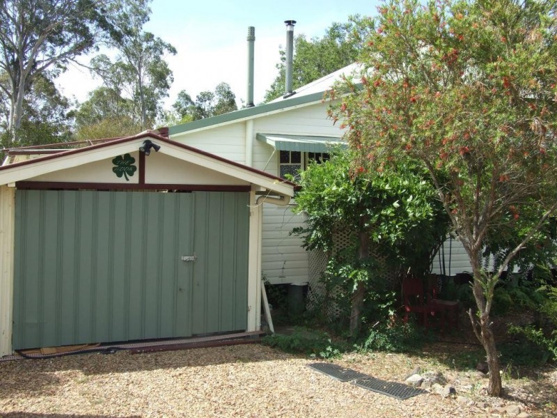 6 Short Street, Crows Nest QLD 4355