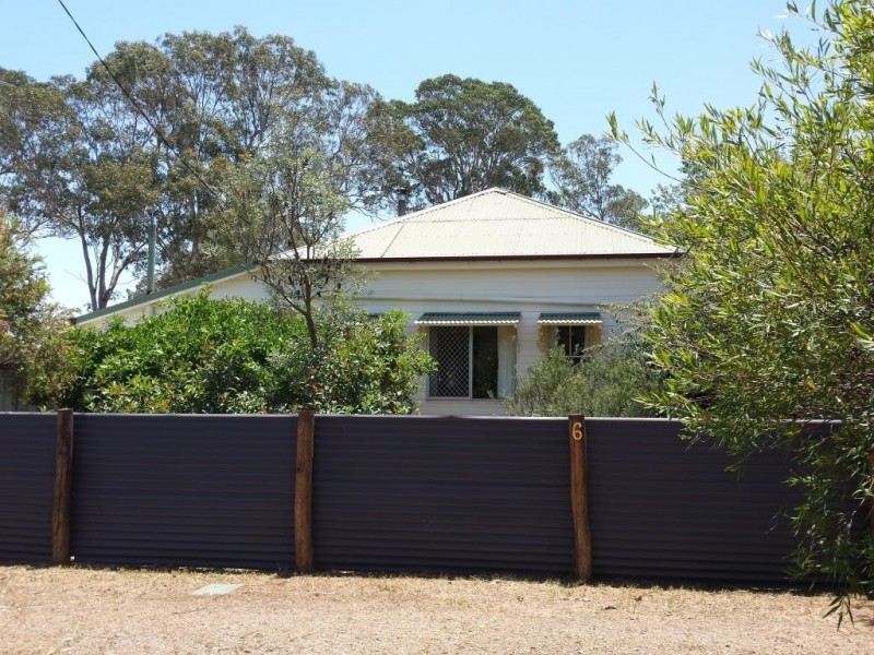 6 Short Street, Crows Nest QLD 4355