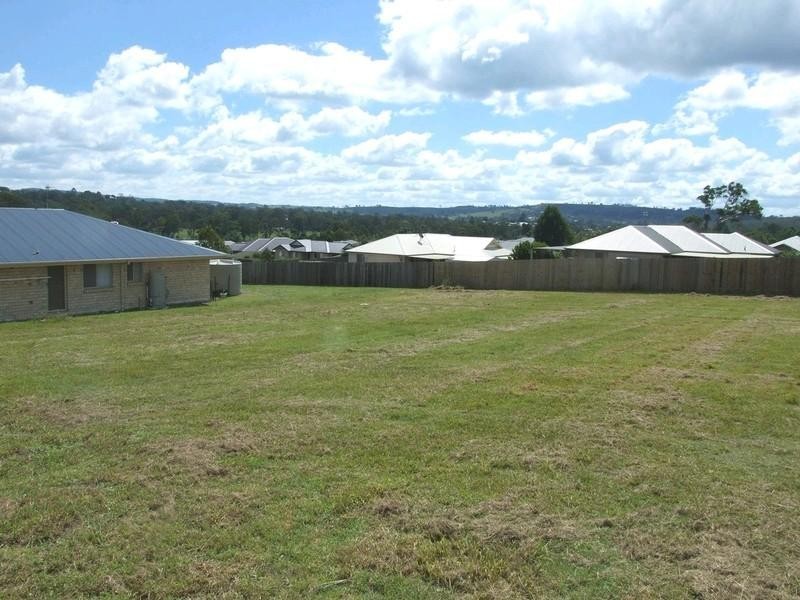 18 Naomi Drive, Crows Nest QLD 4355