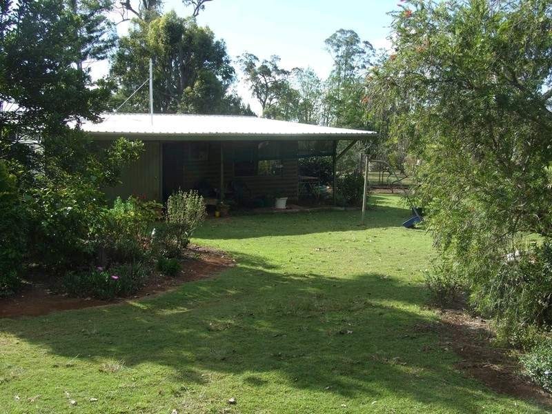 98 King Road, Blackbutt QLD 4306