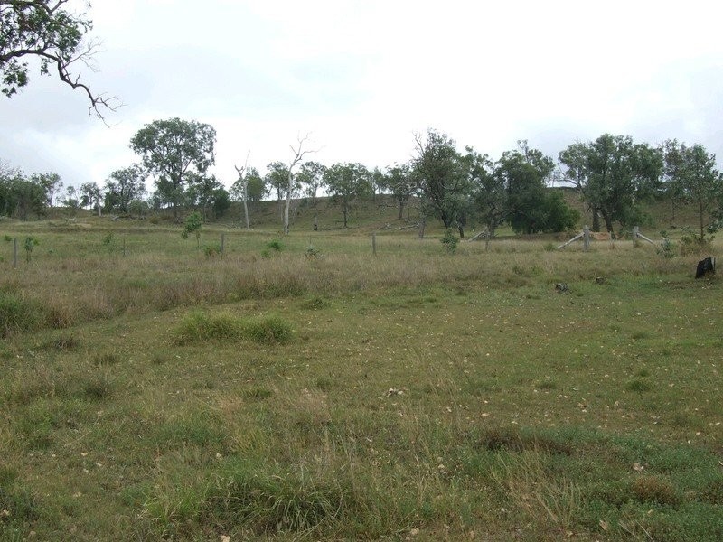 L384 South Emu Creek Road, Crows Nest QLD 4355