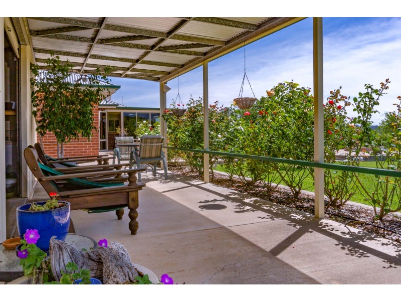 228 Valewood Road, Geham QLD 4352