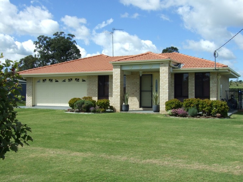 62 Kann Street, Haden QLD 4353