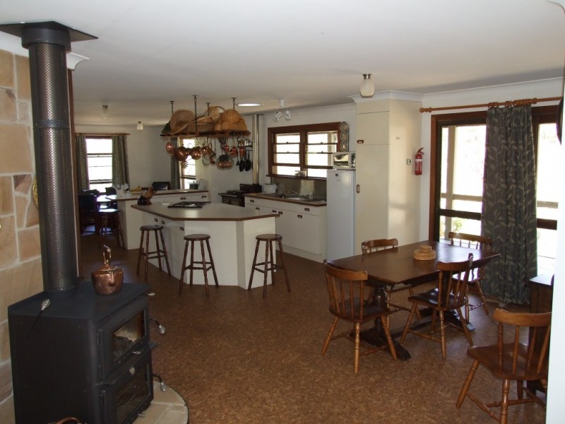 406 Brothers Road, Crows Nest QLD 4355