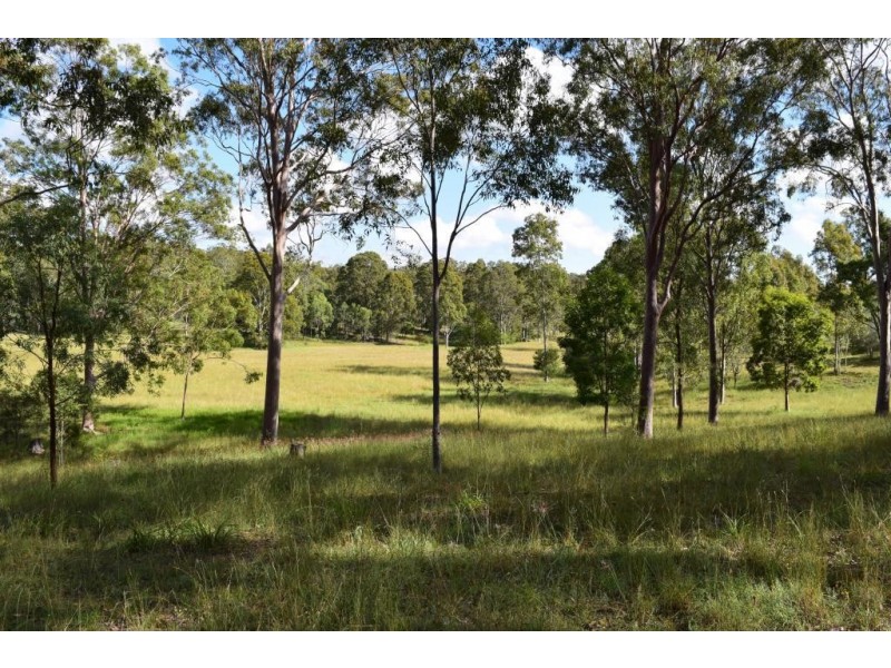 406 Brothers Road, Crows Nest QLD 4355