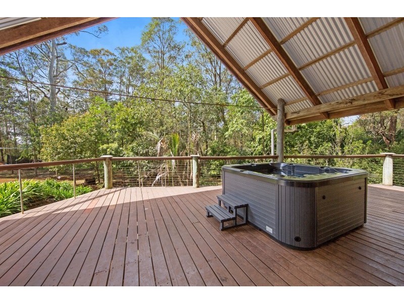 70 Wilkes Road, Hampton QLD 4352