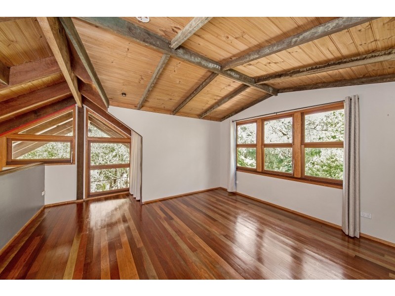 70 Wilkes Road, Hampton QLD 4352