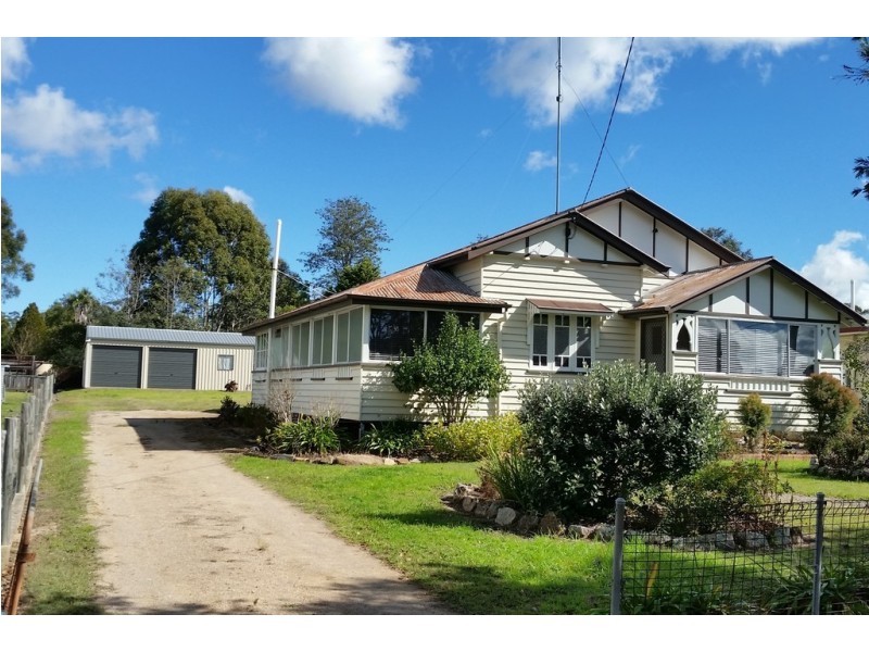 17 Grace Street, Crows Nest QLD 4355