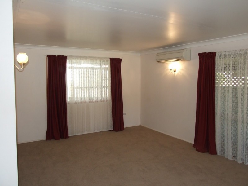 9 Hayden Street, Crows Nest QLD 4355