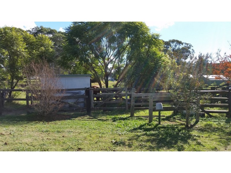 9 Hayden Street, Crows Nest QLD 4355