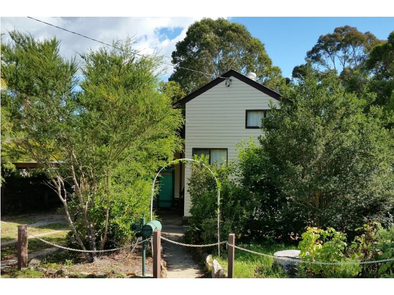 3 Dale Street, Crows Nest QLD 4355