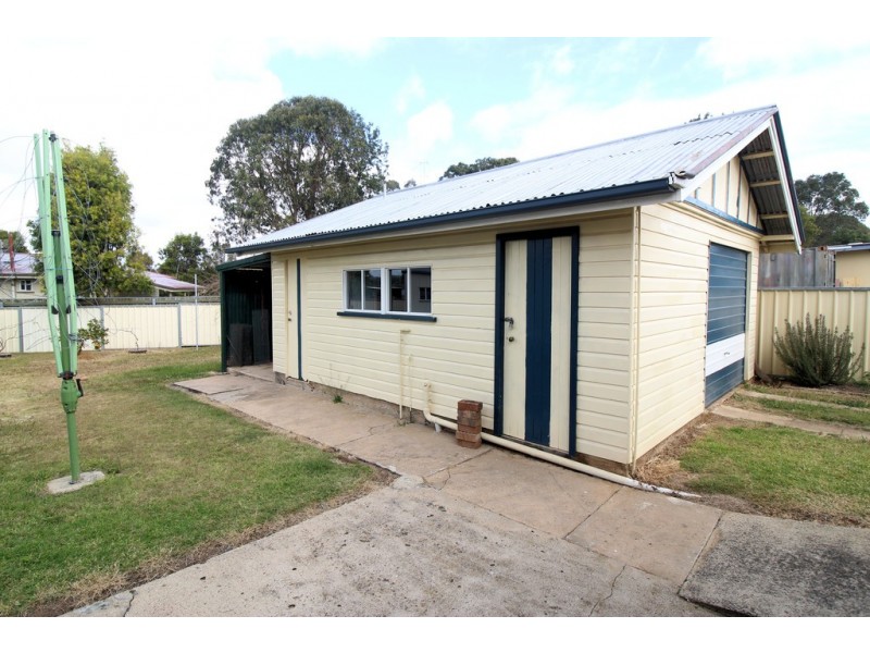 5 Nolan Street, Crows Nest QLD 4355