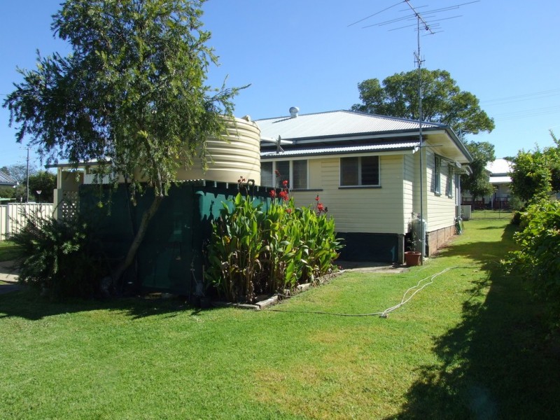 5 Nolan Street, Crows Nest QLD 4355