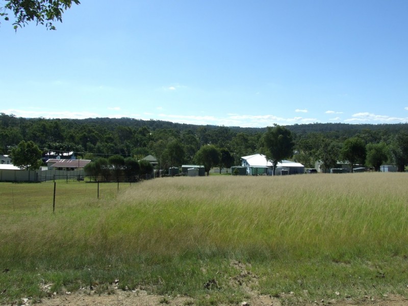 3 Flora Street, Cooyar QLD 4402