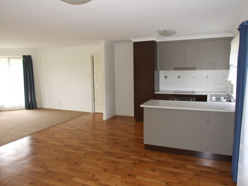 53a South Street, Crows Nest QLD 4355