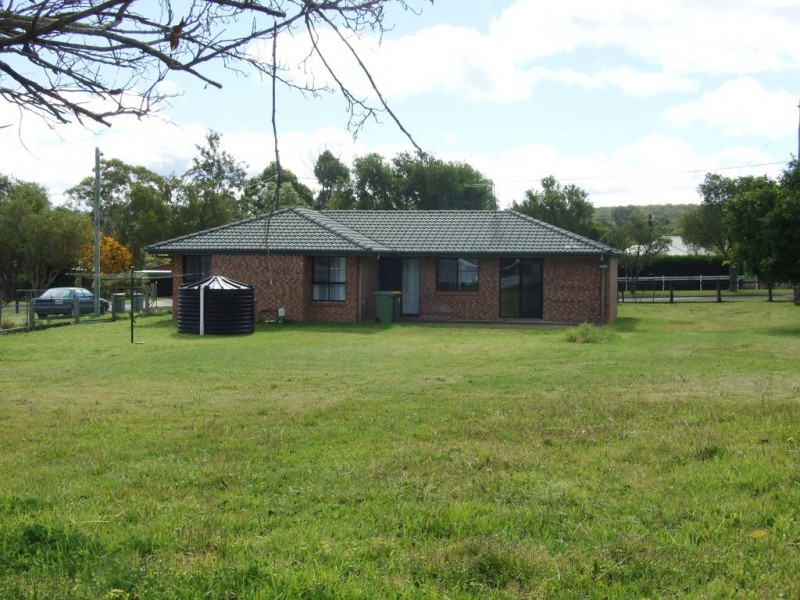 53a South Street, Crows Nest QLD 4355