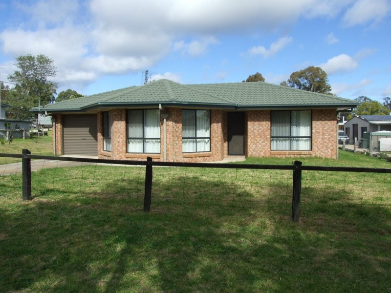 53a South Street, Crows Nest QLD 4355