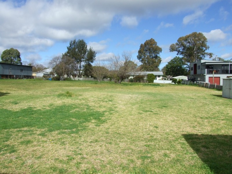 53a South Street, Crows Nest QLD 4355