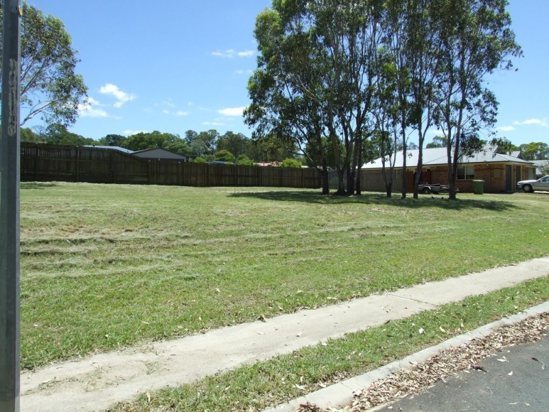 2 Lewis Street, Crows Nest QLD 4355