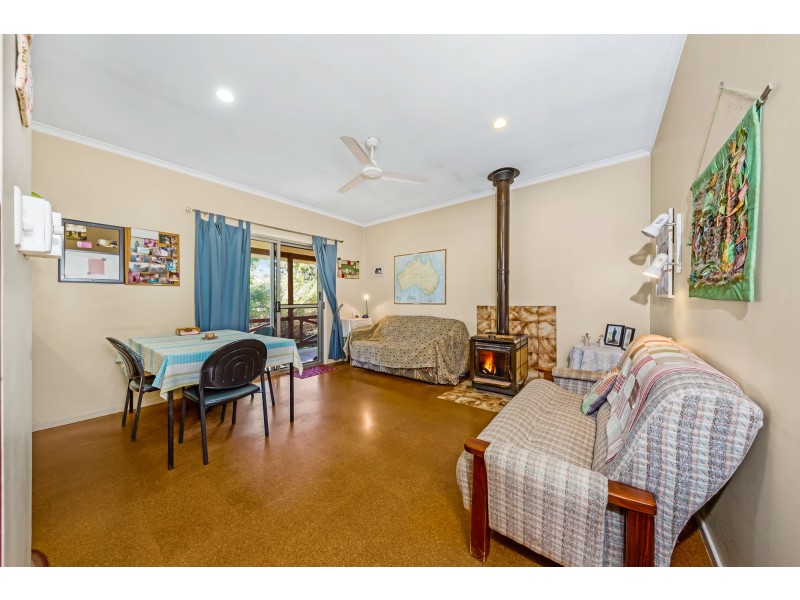 3 William Street, Crows Nest QLD 4355