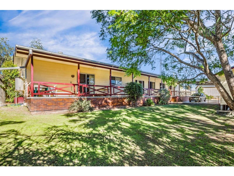 3 William Street, Crows Nest QLD 4355