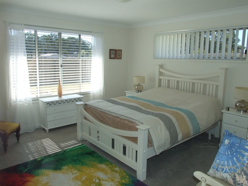 76 Naomi Drive, Crows Nest QLD 4355