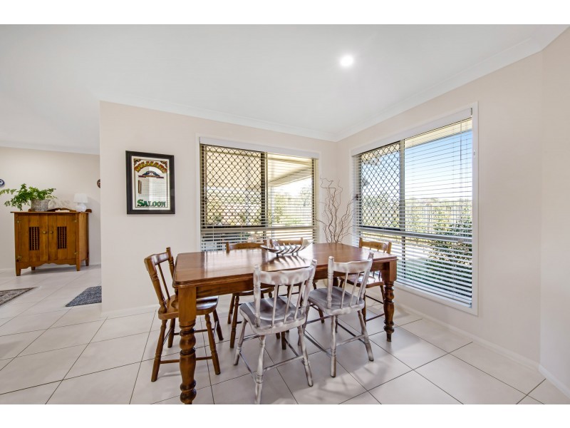 11 Cedarwood Drive, Crows Nest QLD 4355