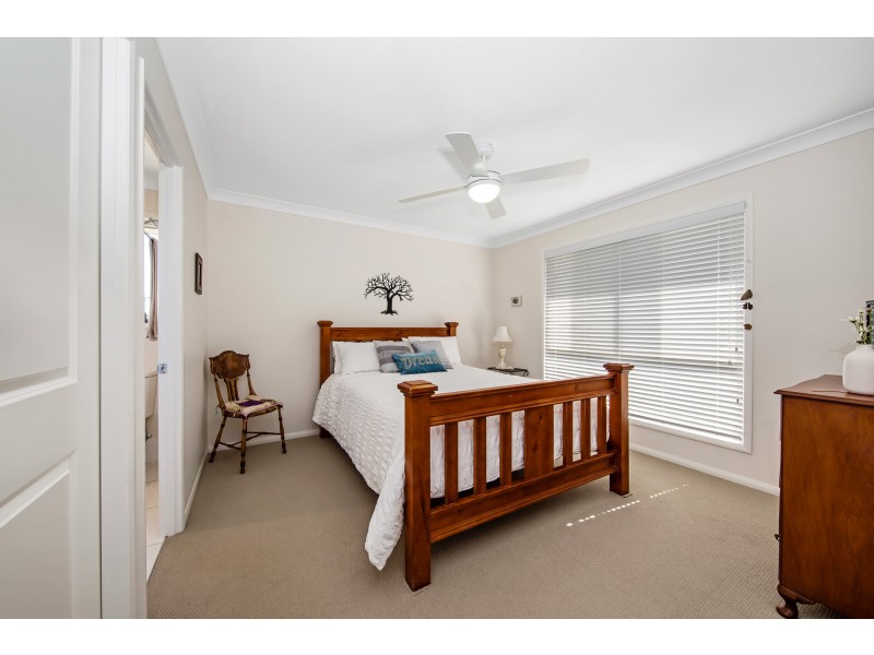 11 Cedarwood Drive, Crows Nest QLD 4355